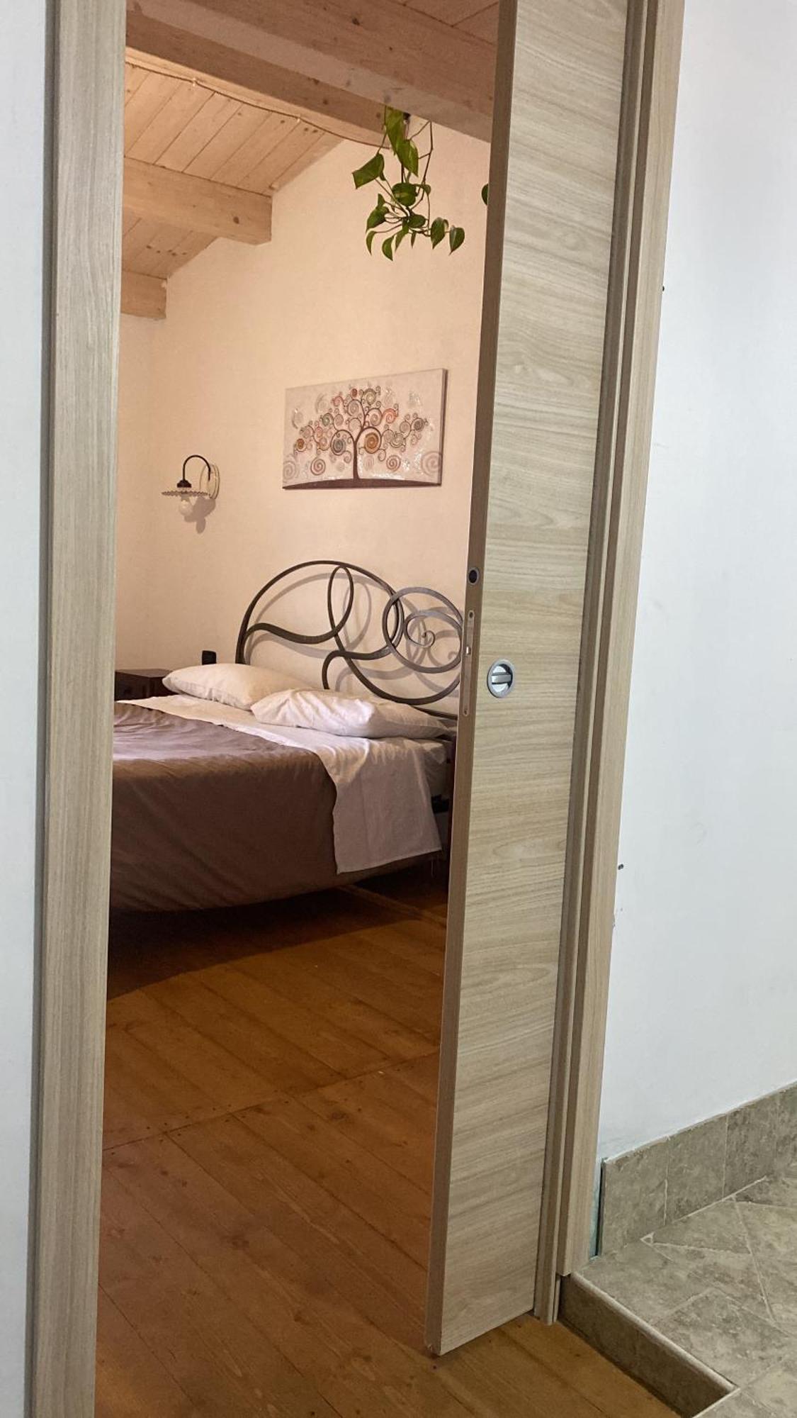 Guest House Tzia Udroni Ossi Buitenkant foto